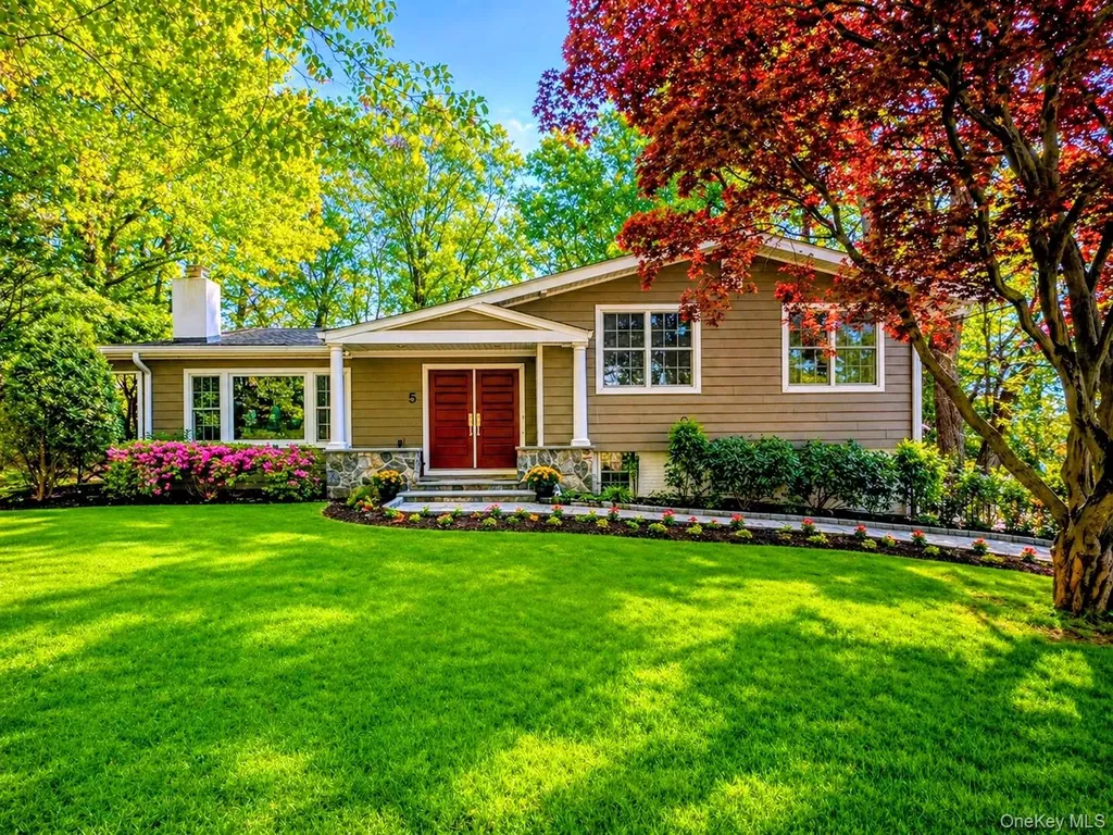 5 Eaton Lane Scarsdale NY 10583