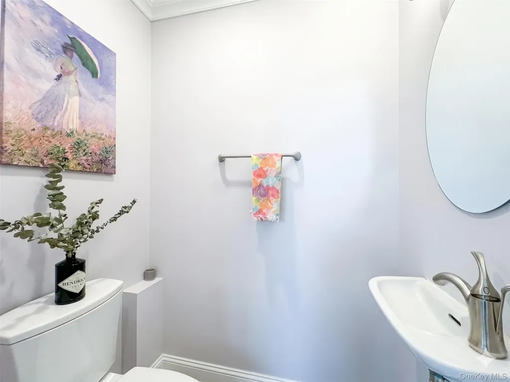 5 Eaton Lane Scarsdale NY 10583