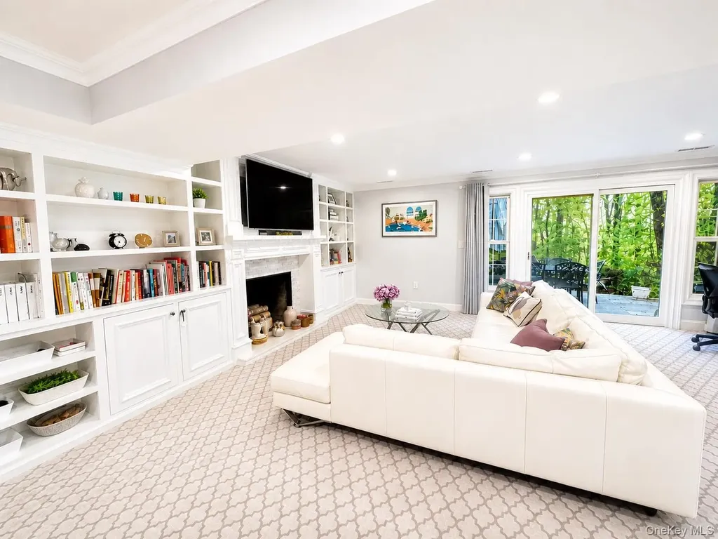 5 Eaton Lane Scarsdale NY 10583