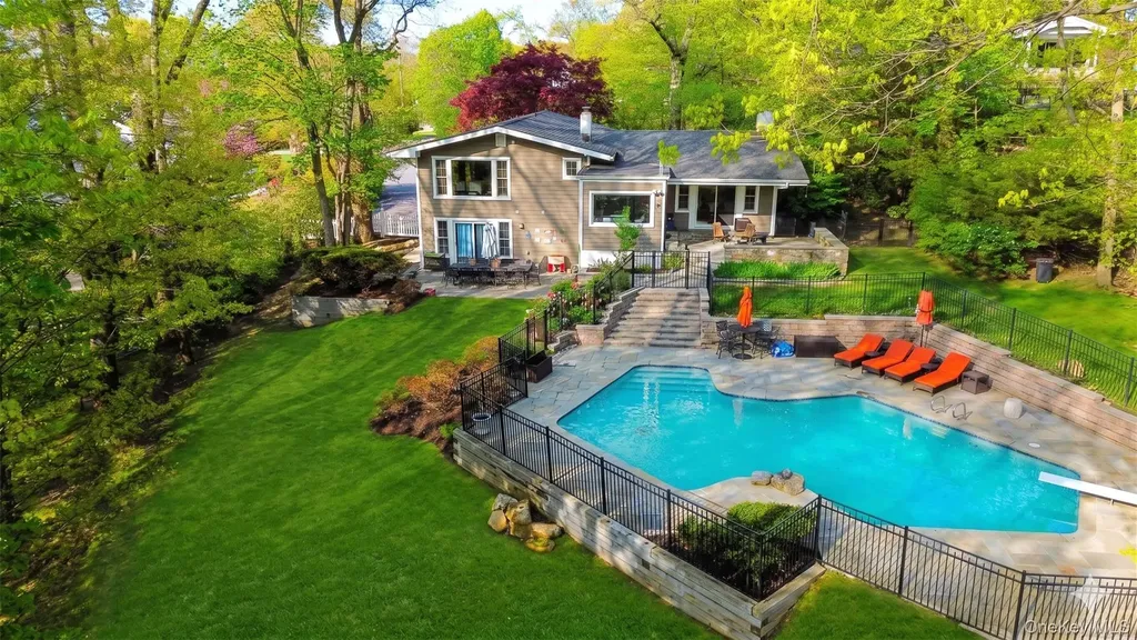 5 Eaton Lane Scarsdale NY 10583