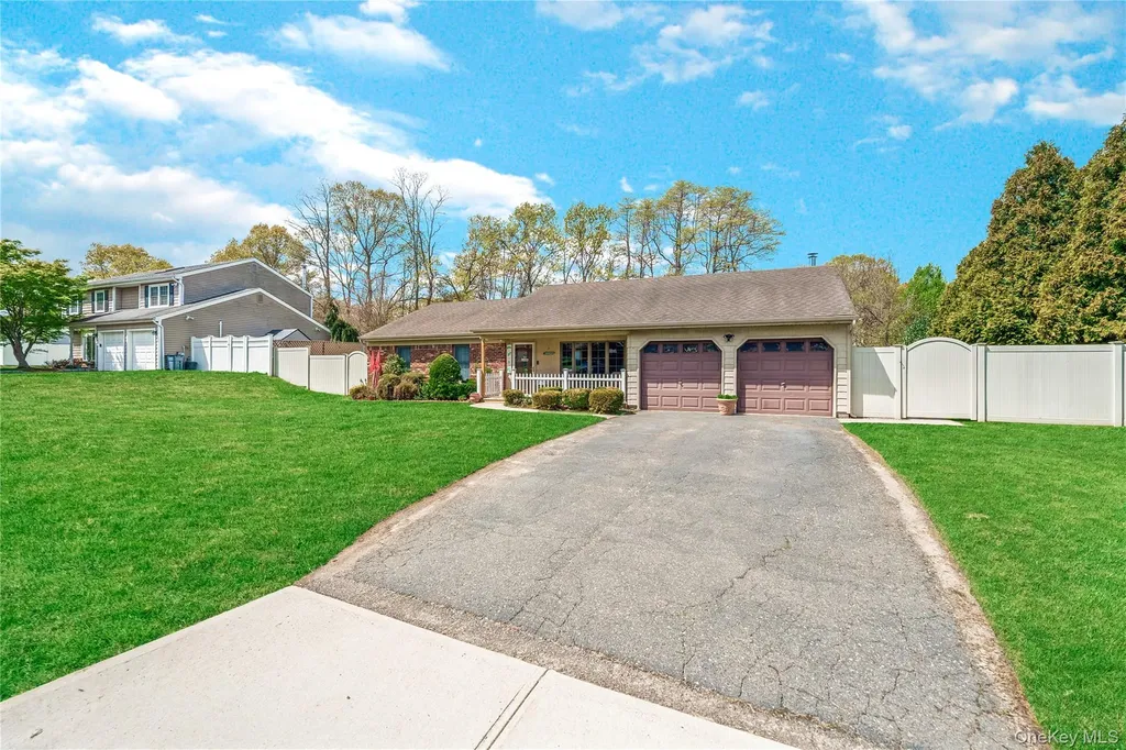 24 Sabre Drive Selden NY 11784