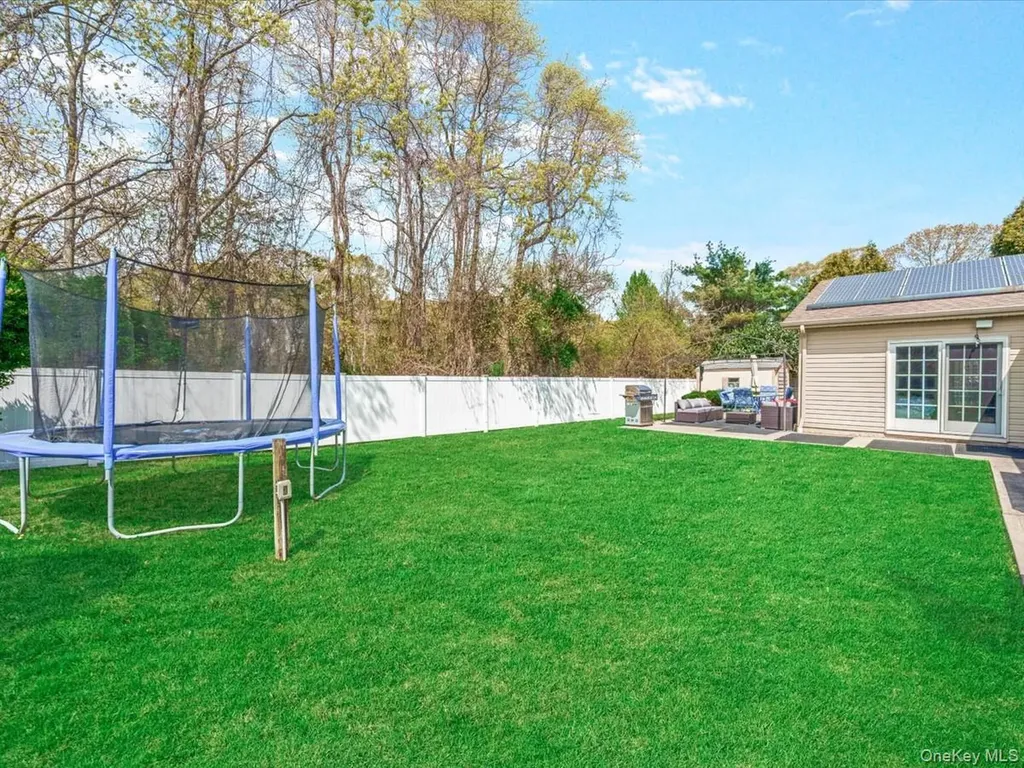 24 Sabre Drive Selden NY 11784