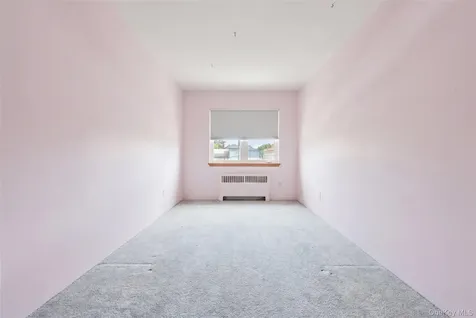 26505 Hillside Avenue Floral Park NY 11004