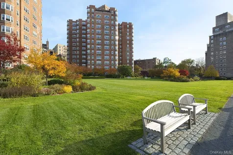180 Cabrini Boulevard New York (manhattan) NY 10033