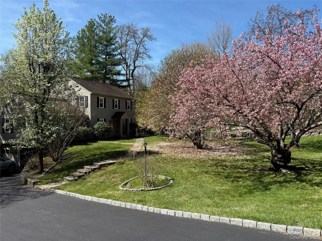 1 Cliffside Lane Bedford Corners NY 10549
