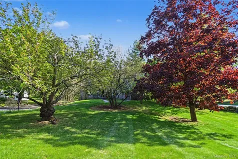1 Cliffside Lane Bedford Corners NY 10549