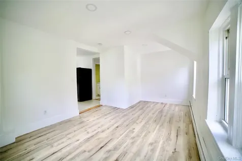 35 S Lawn Avenue Elmsford NY 10523