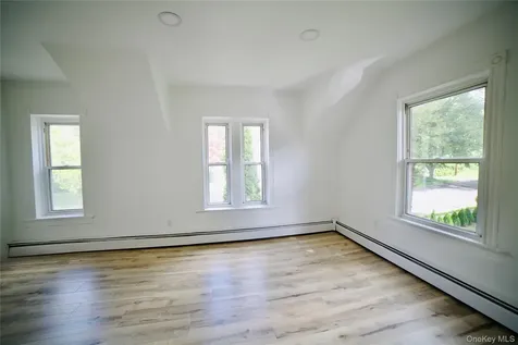 35 S Lawn Avenue Elmsford NY 10523