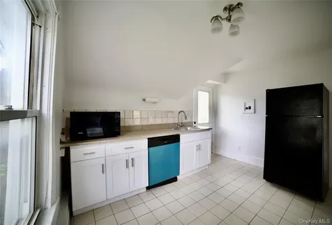 35 S Lawn Avenue Elmsford NY 10523