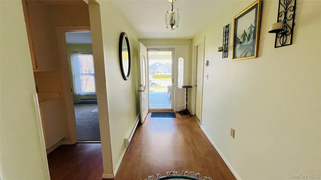 541 Stratford Lane Ridge NY 11961