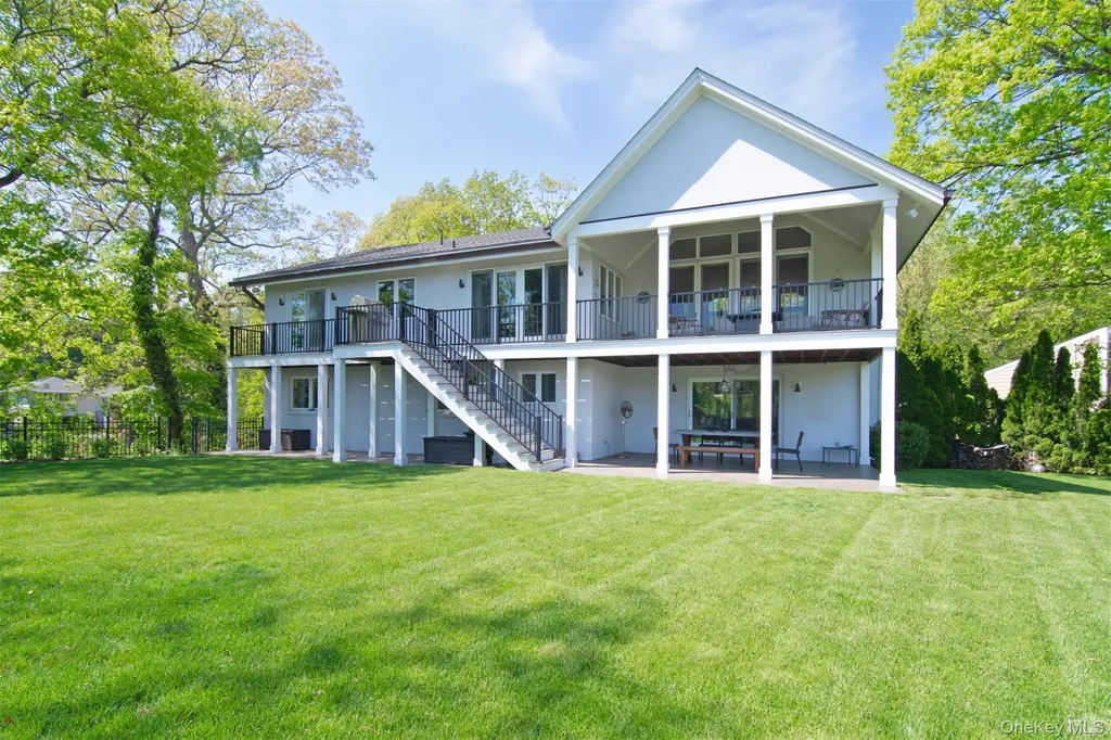 8 Shoreview Circle Pelham NY 10803