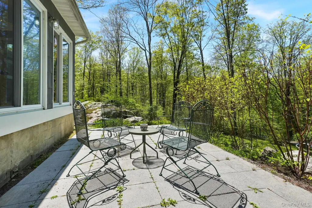 44 Tompkins Road Carmel NY 10512