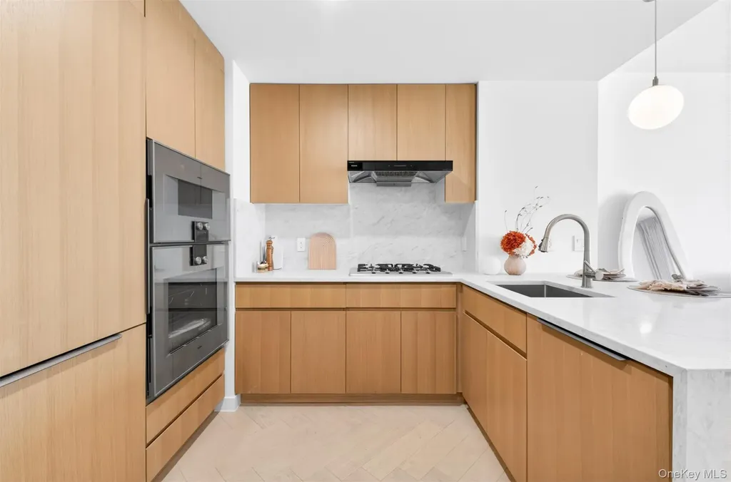 133-25 37th Avenue Flushing NY 11354