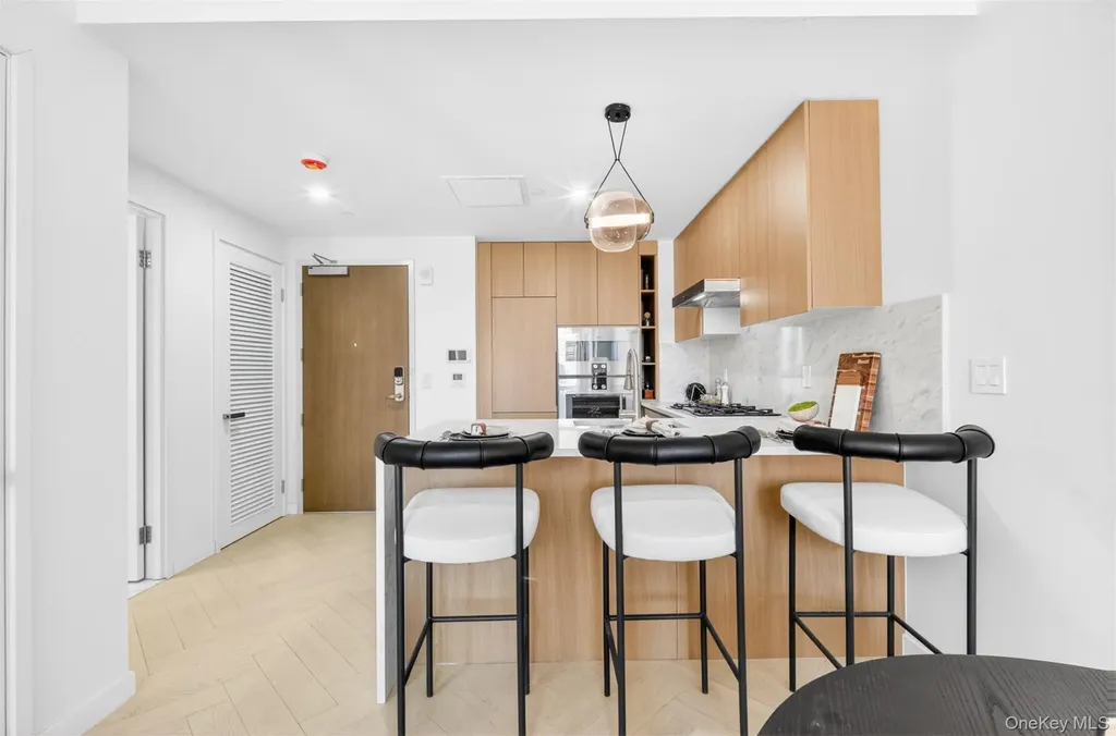 133-25 37th Avenue Flushing NY 11354