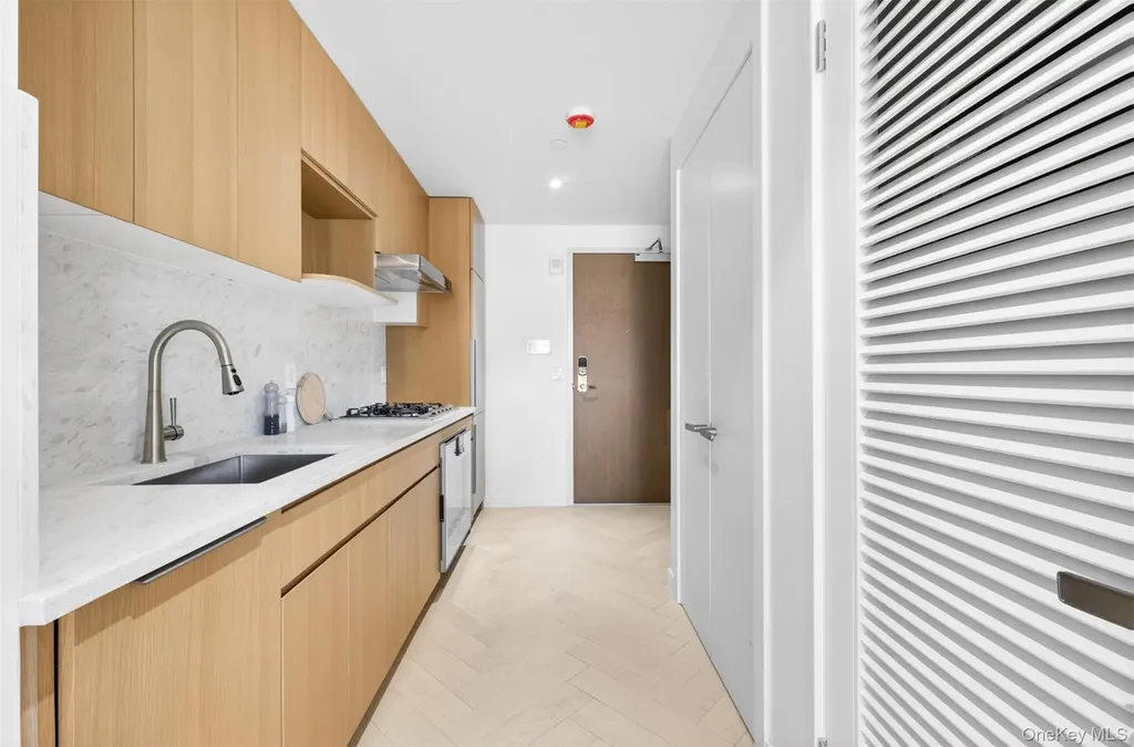 133-25 37th Avenue Flushing NY 11354