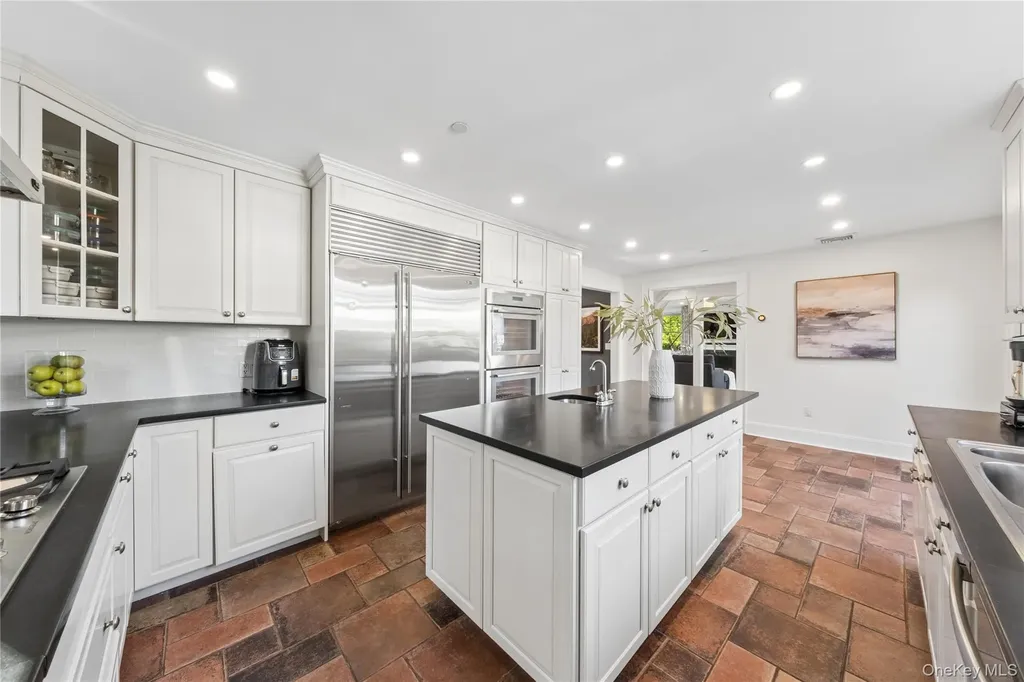 3 Vanderburgh Avenue Larchmont NY 10538