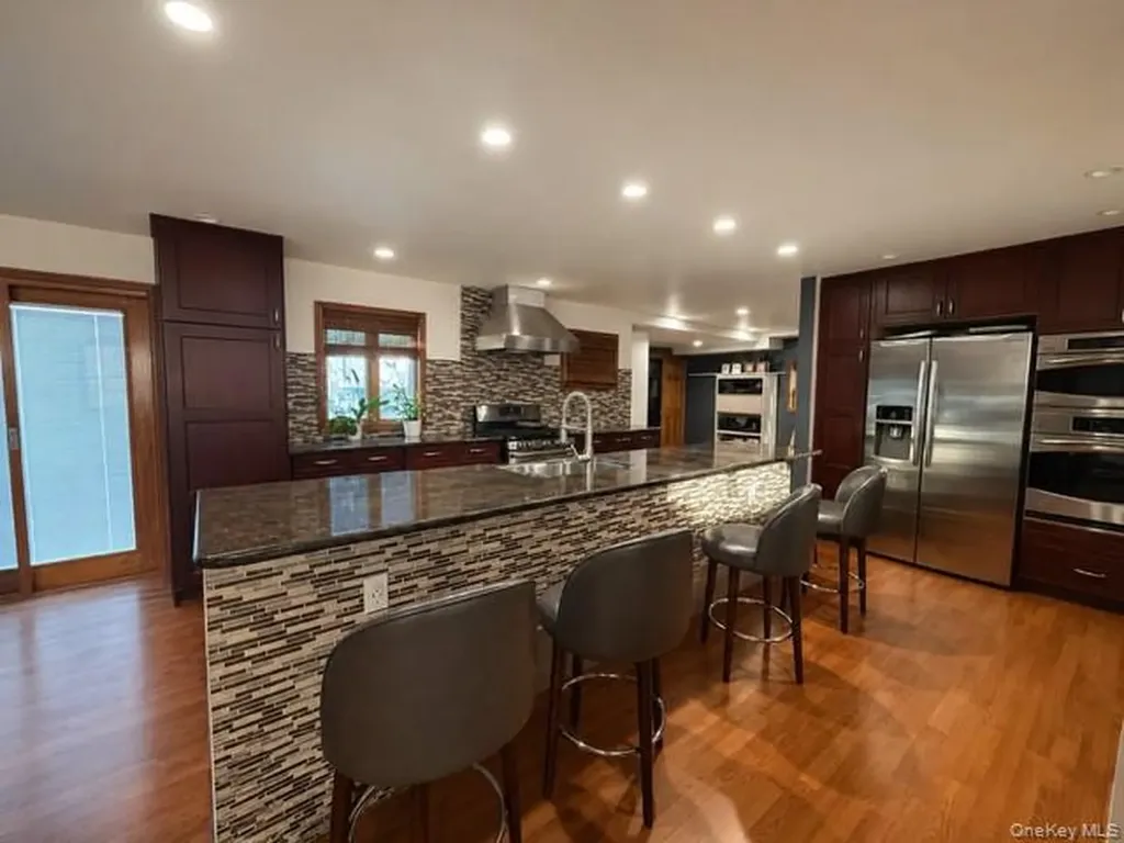 121 Ocean Avenue Massapequa NY 11758