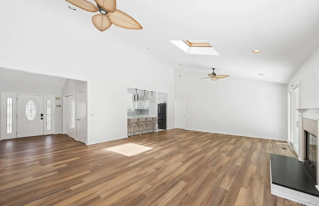 57 Bellows Terrace Hampton Bays NY 11946
