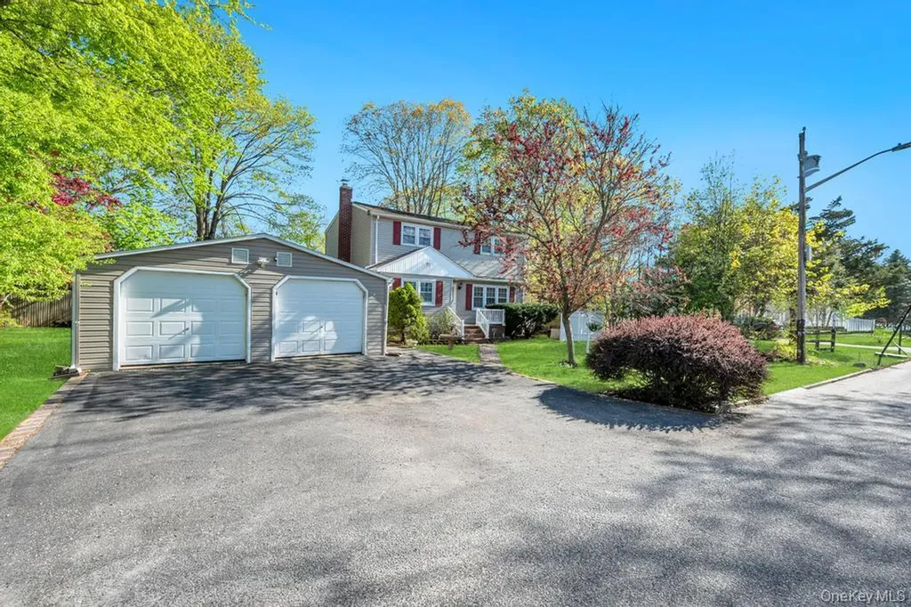 64 Spar Drive Mastic Beach NY 11951