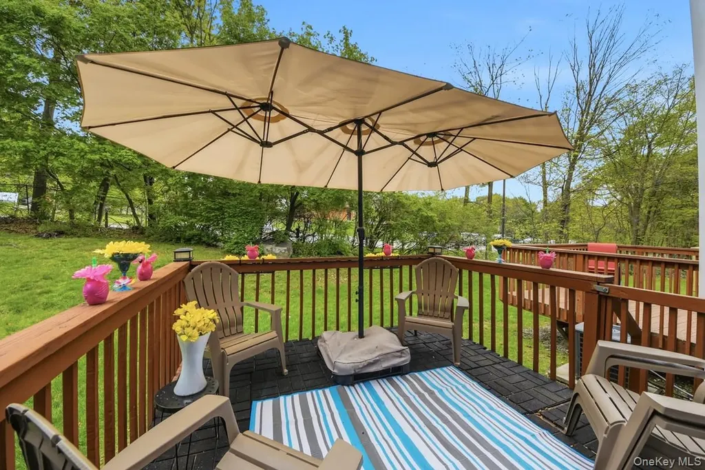 708 Mallard Way Peekskill NY 10566
