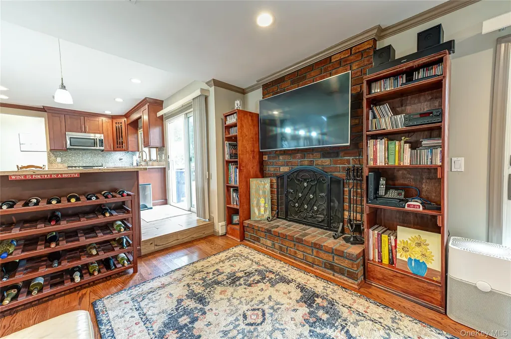 17 Lodge Lane Miller Place NY 11764