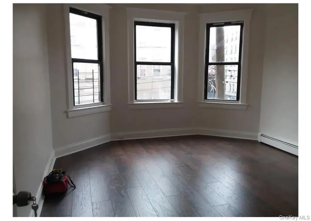 11 Lawrence Street Yonkers NY 10705