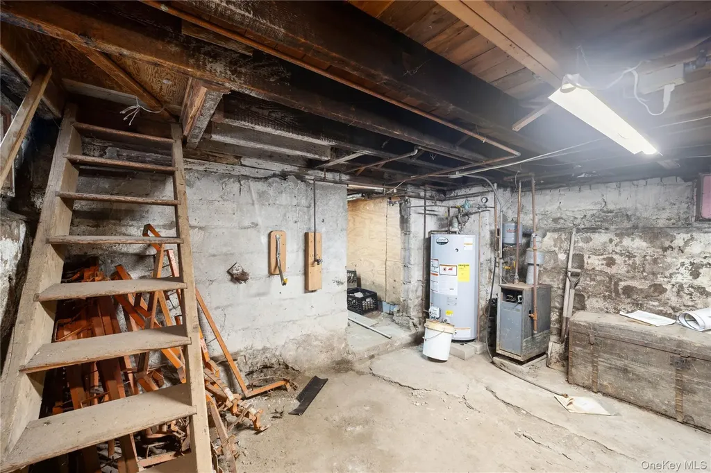 75-01 88th Street Glendale NY 11385