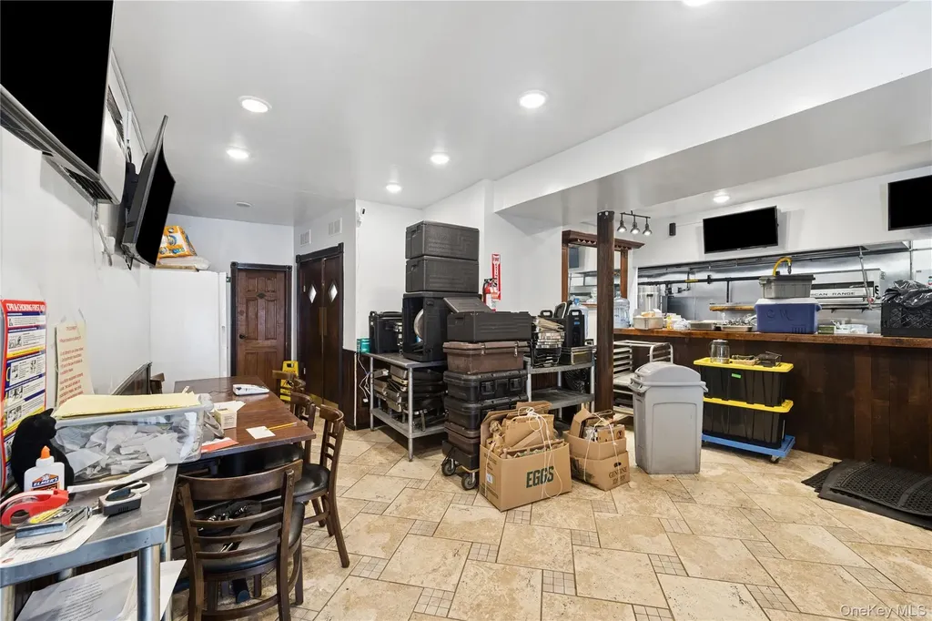75-01 88th Street Glendale NY 11385