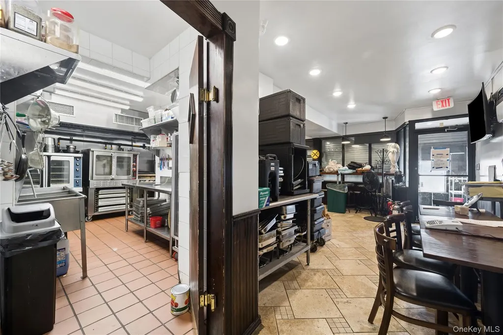 75-01 88th Street Glendale NY 11385