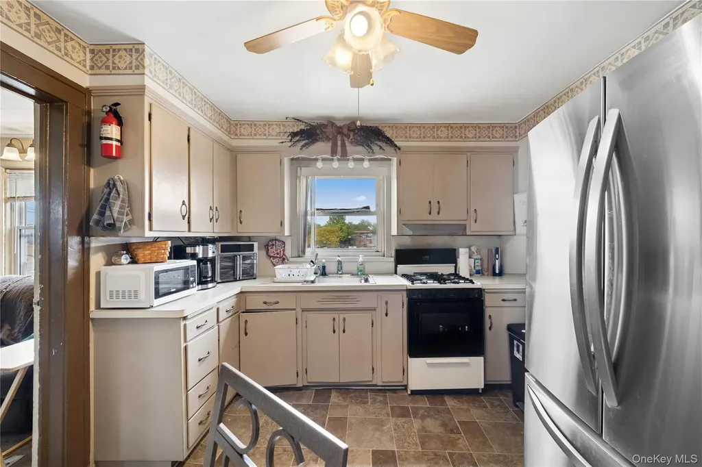 75-01 88th Street Glendale NY 11385