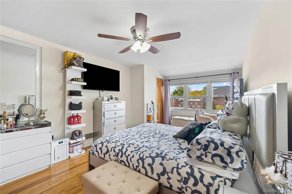 75-01 88th Street Glendale NY 11385