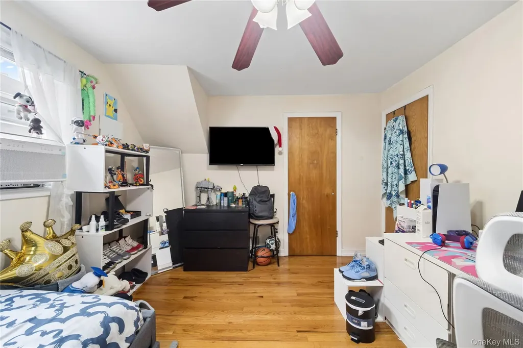 75-01 88th Street Glendale NY 11385