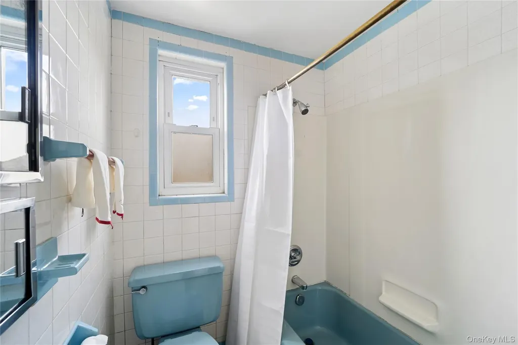 75-01 88th Street Glendale NY 11385