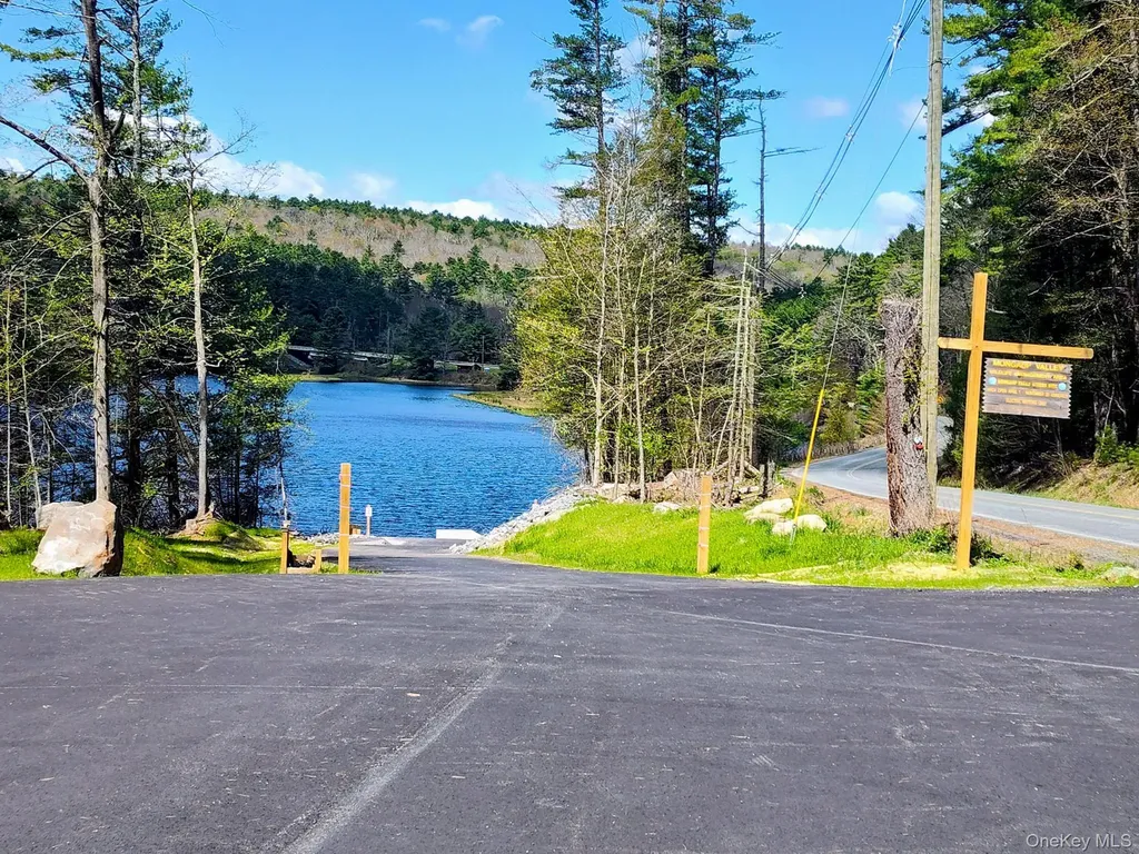 983 Plank Road Forestburgh NY 12777