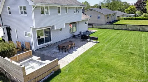 5 Arlington Court Montrose NY 10548