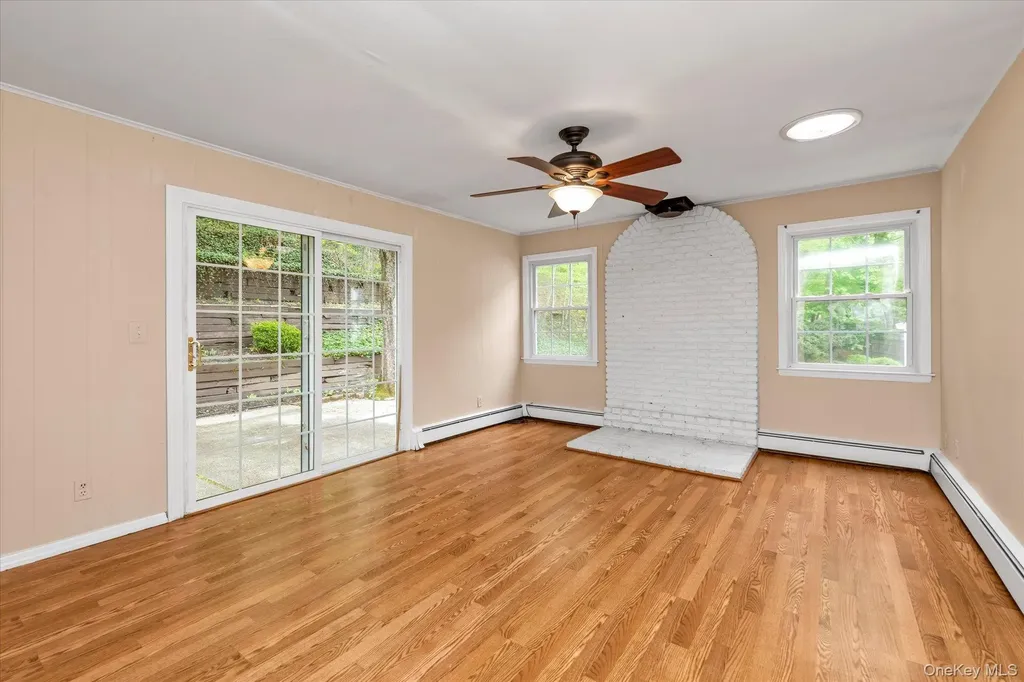 21 Beech Place Huntington NY 11743
