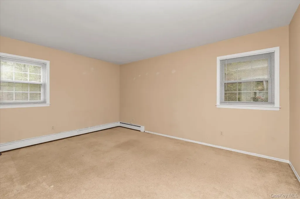21 Beech Place Huntington NY 11743