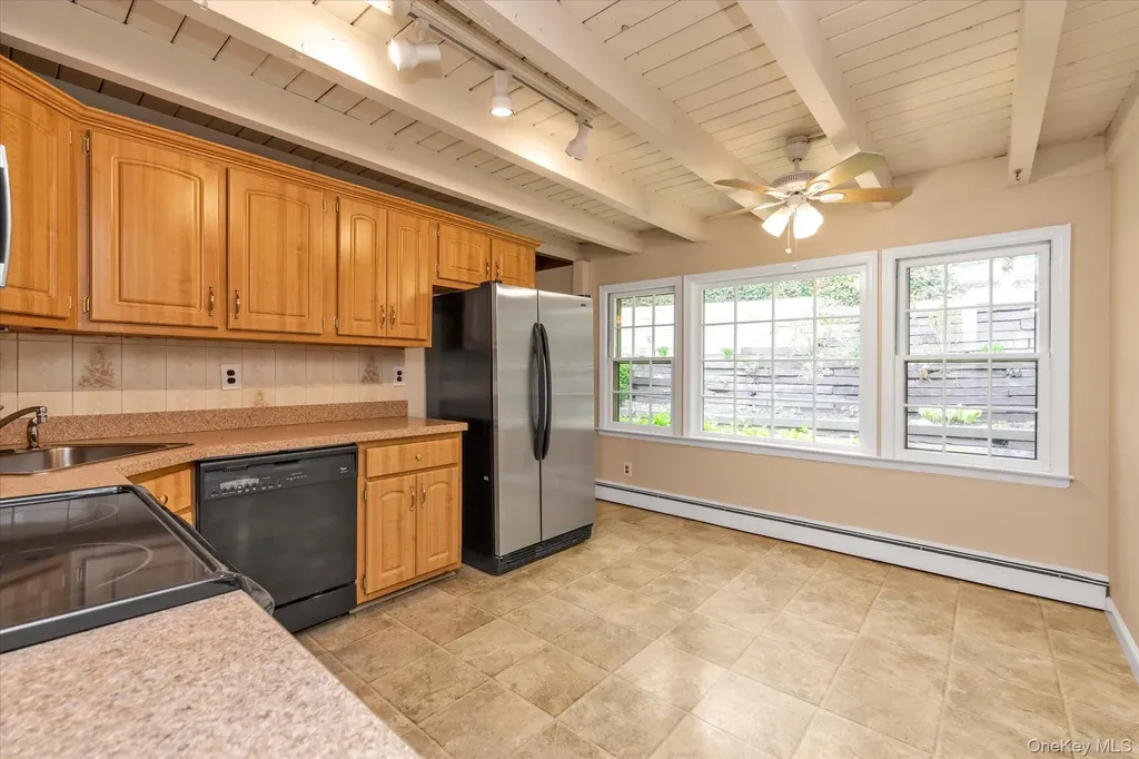 21 Beech Place Huntington NY 11743