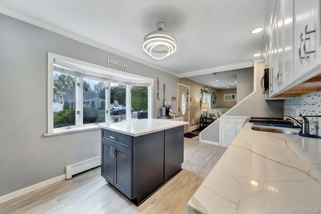 226 Old Farm Road Levittown NY 11756