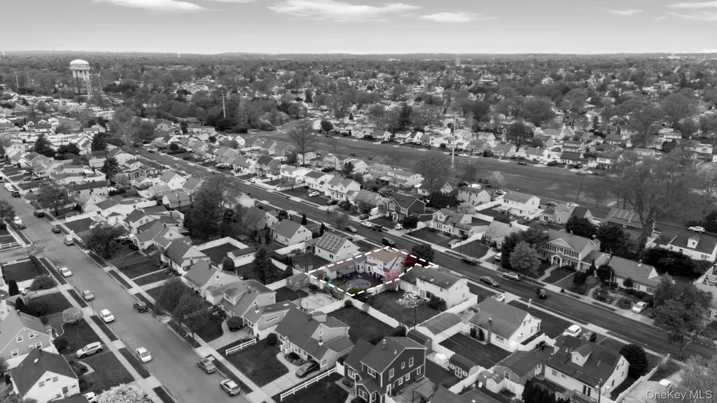 226 Old Farm Road Levittown NY 11756