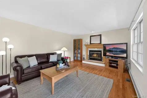 1484 Jacob Road Cortlandt Manor NY 10567