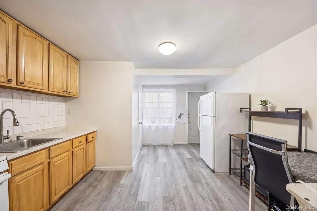 2412 Grand Avenue Bronx NY 10468