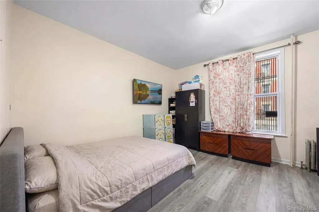 2412 Grand Avenue Bronx NY 10468
