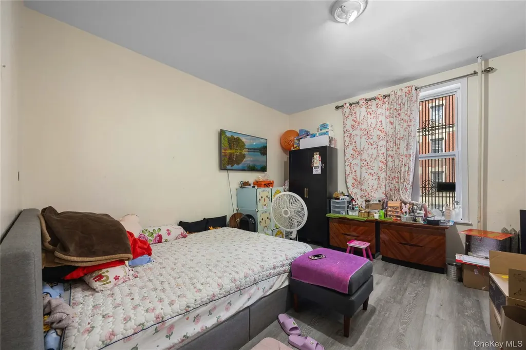 2412 Grand Avenue Bronx NY 10468