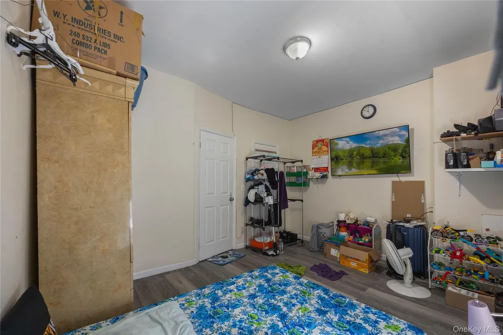2412 Grand Avenue Bronx NY 10468