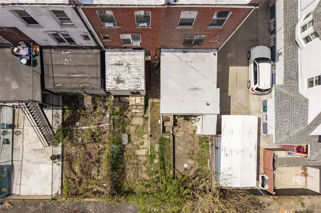 2412 Grand Avenue Bronx NY 10468