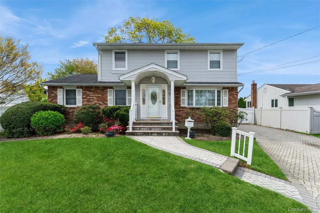 2 2nd Avenue Farmingdale NY 11735