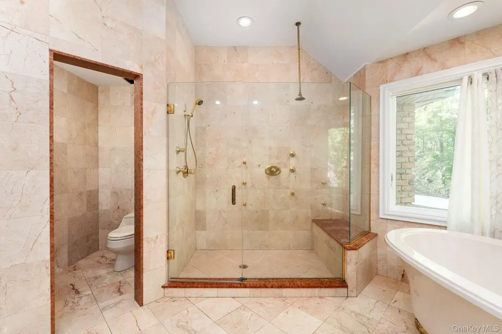 2 Spring Hill Road Nissequogue NY 11780