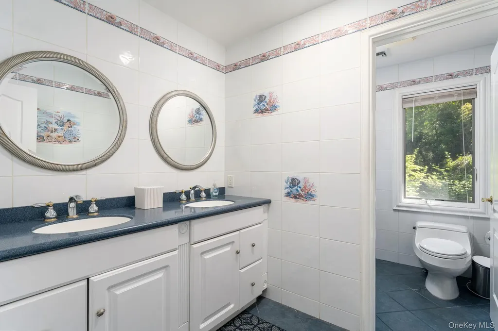 2 Spring Hill Road Nissequogue NY 11780