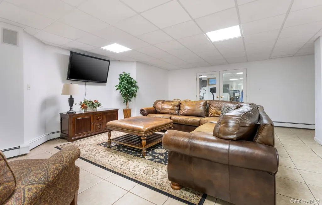 2 Spring Hill Road Nissequogue NY 11780